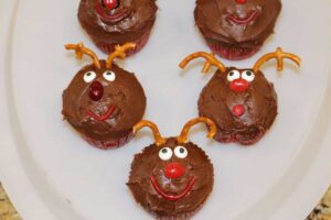Rudolph-cupcakes