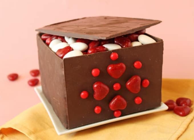 chocolate heart box