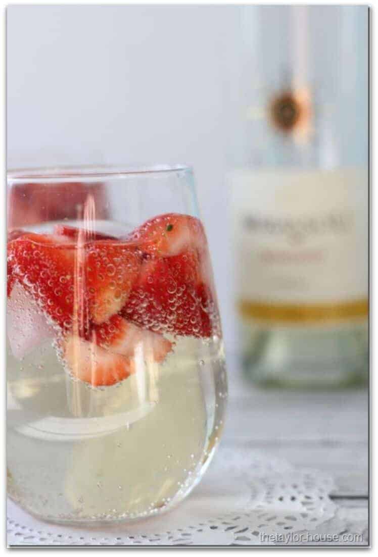 Moscato Spritzer