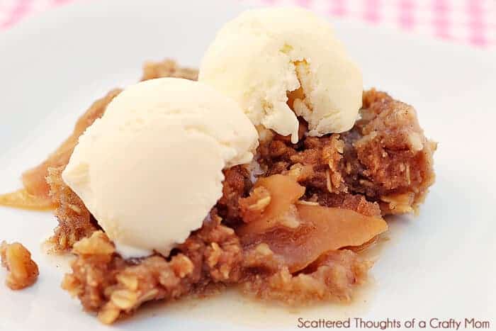 Cinnamon Apple Crisp Without Oats - Meatloaf and Melodrama