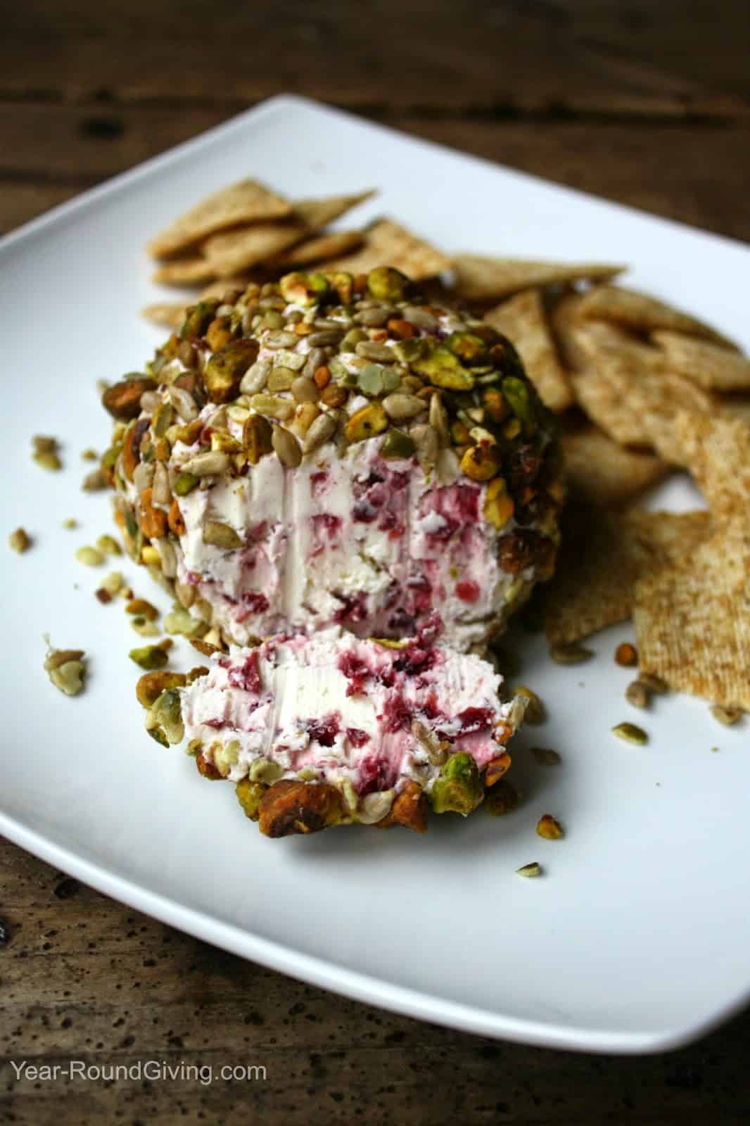 Harvest Cheese Ball. The perfect holiday appetizer. 