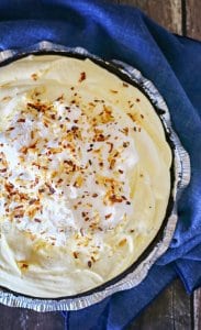 This Oreo Banana Cream Pie is simple & easy to make. Oreo cookie crust, bananas, pudding, whip topping & toasted coconut make for a tasty dessert.