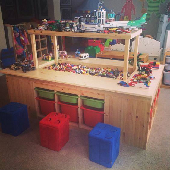 Lego table and organization station