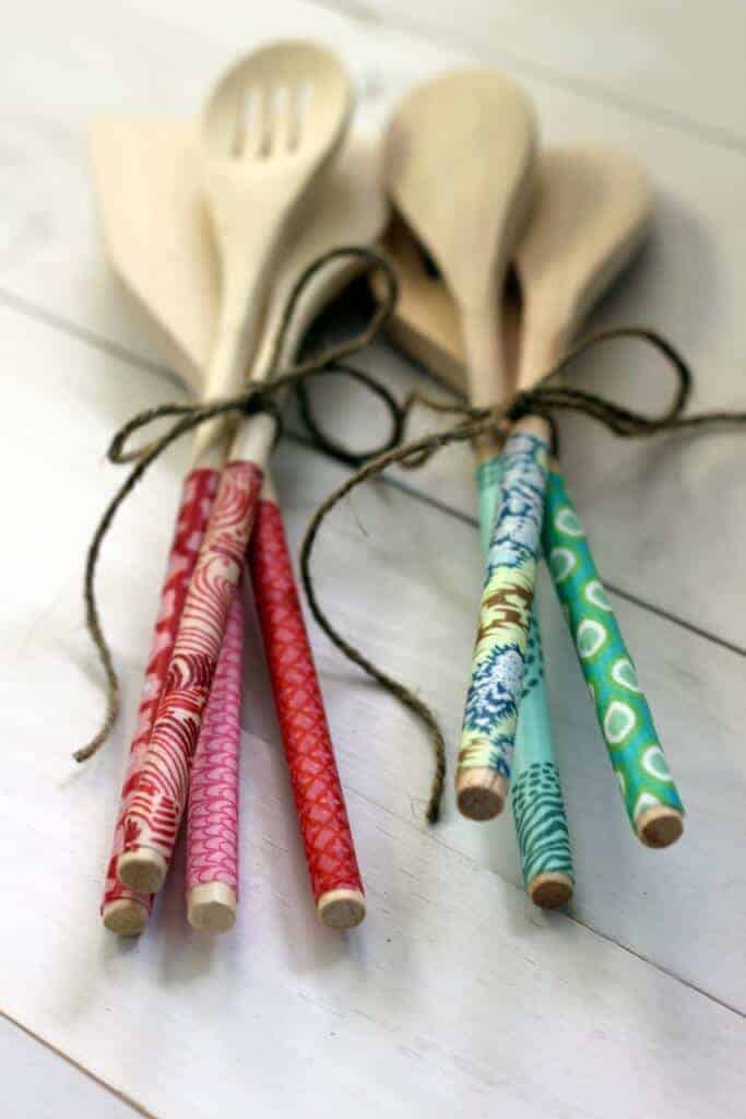 https://princesspinkygirl.com/wp-content/uploads/2015/10/Fabric-Covered-Wooden-Spoons-by-Alice-and-Lois-683x1024.jpg