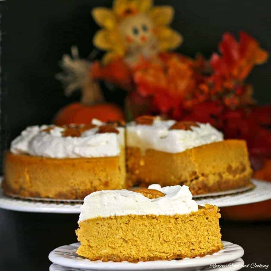 pumpkin-cheesecake-5f-900x900