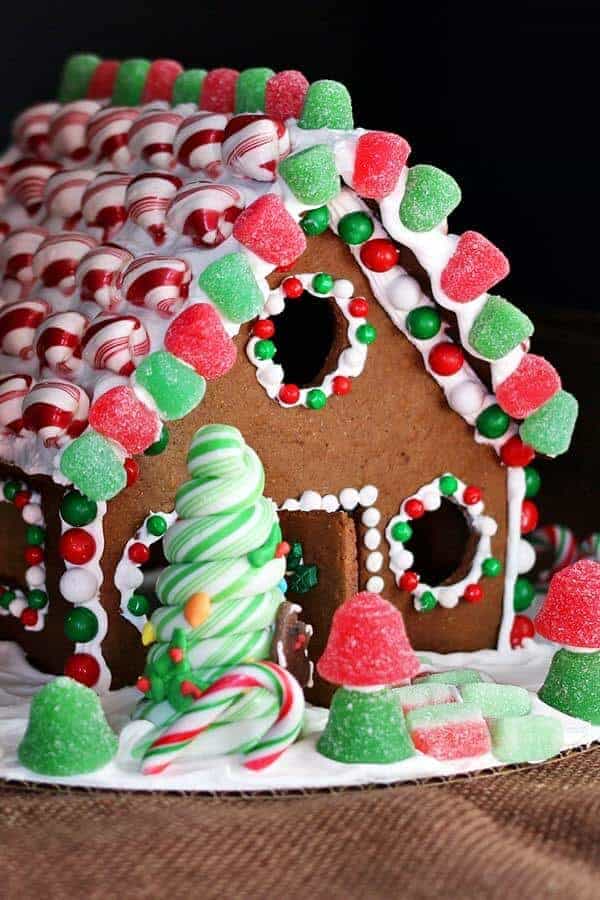 Christmas Gingerbread House