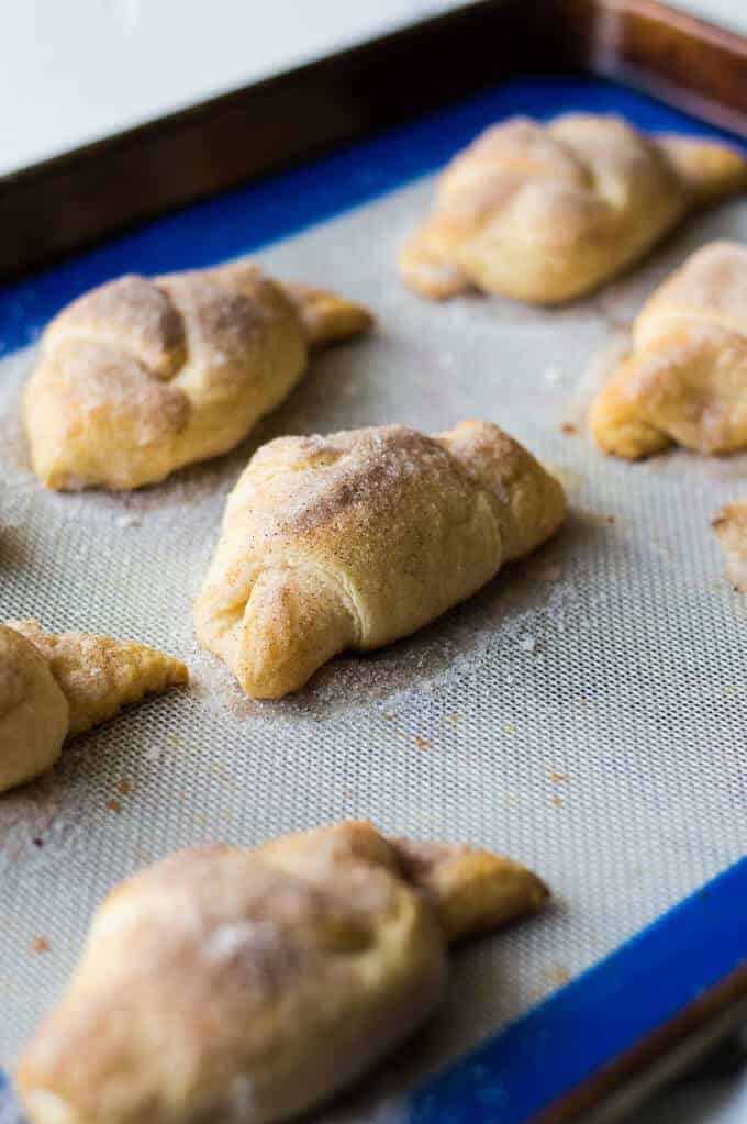 Sopapilla Cheesecake Crescent Rolls