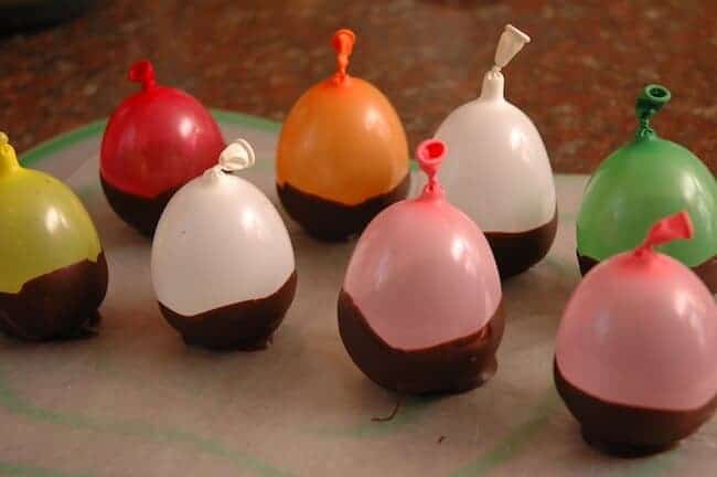 Use a balloon to make chocolate cups (from Teacher By Day Chef By Night)