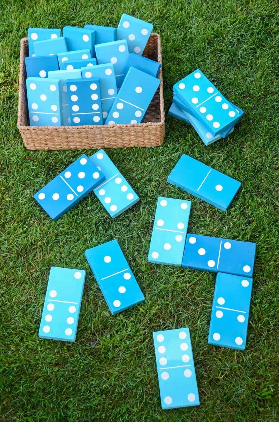 DIY Lawn Dominoes by Iron and Twine 