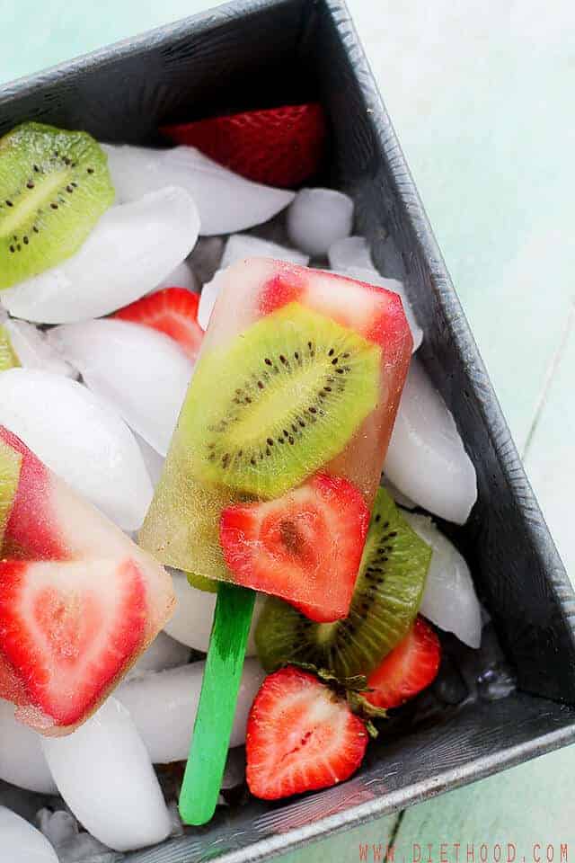 Strawberry Kiwi Fruit Popsicles by Diet Hood 