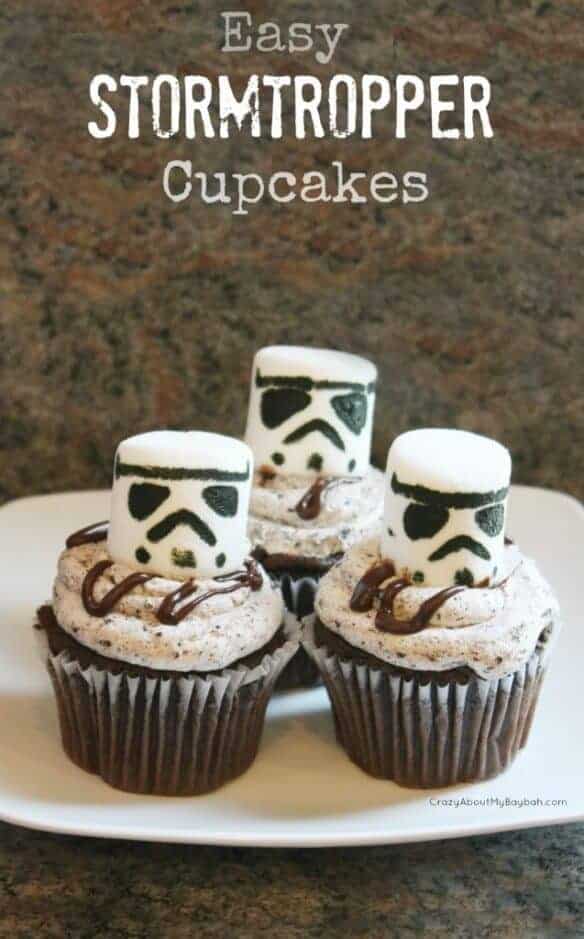 Stormtroopers Cupcakes by Arts and Crafts Family