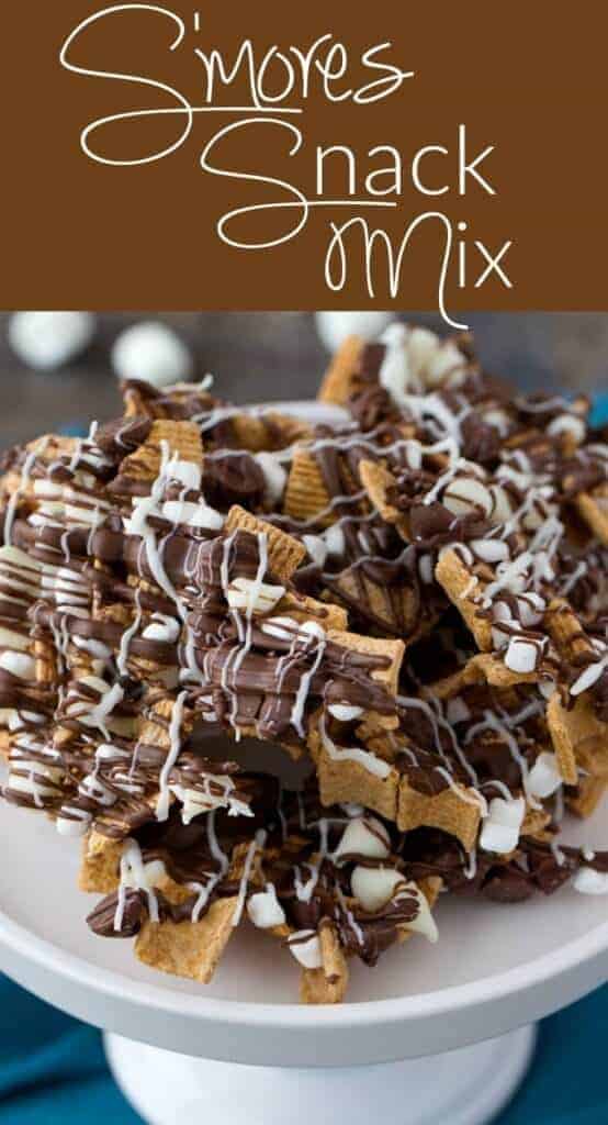 S'mores Snack Mix - Easy to make and a great treat to enjoy that delicious marshmallow, graham cracker and chocolate dessert all year round.