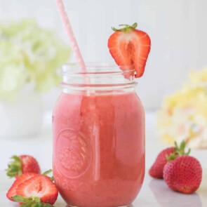 Tropical Fruit Smoothie - easy and deliciously refreshing treat