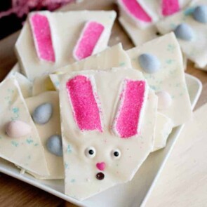 Easter Bunny Chocolate Bark Featured Image