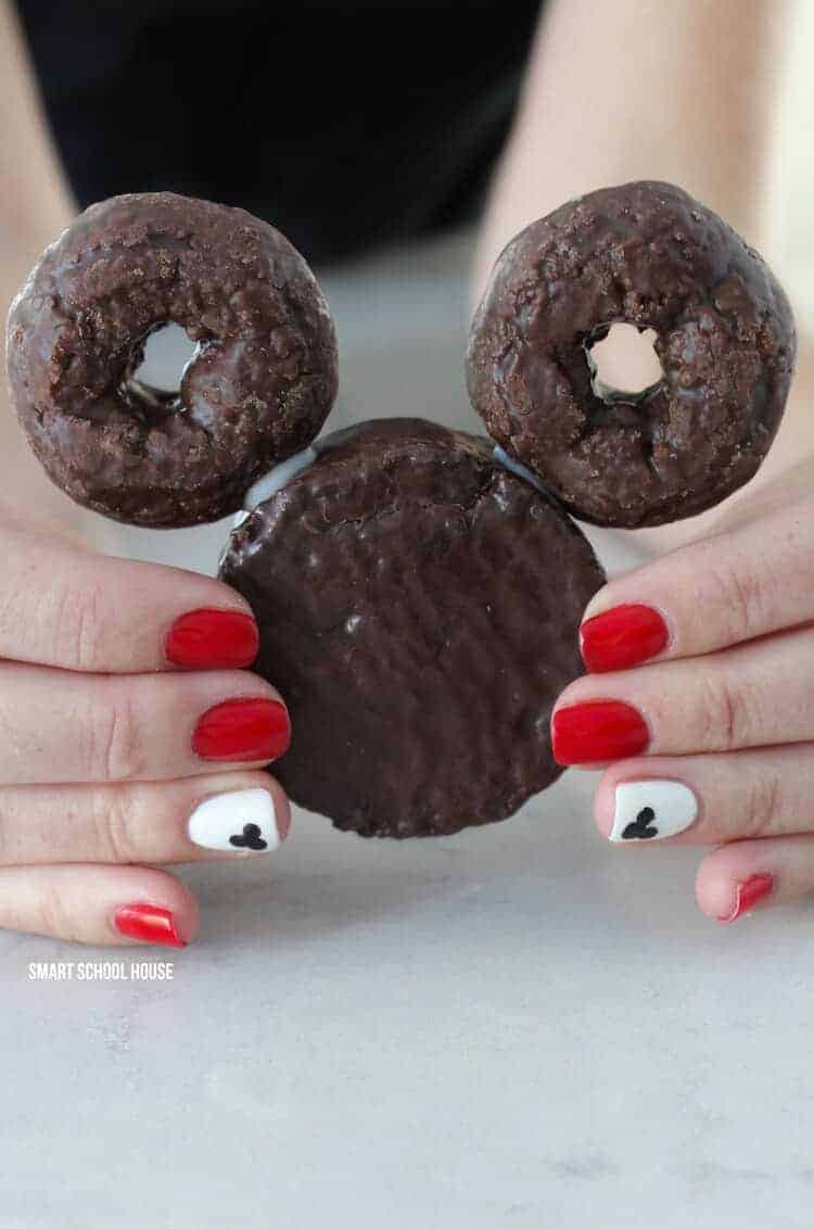 Mickey mouse Ding Dong Donuts by Smart School House | Mickey Mouse Ideas that are so cute! 