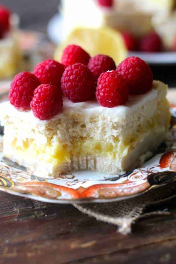 Cheesecake Lemon Bars