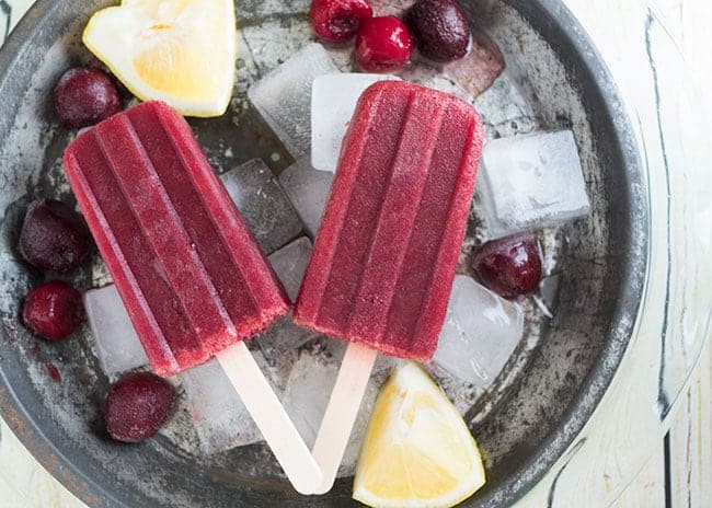 Amaretto Sour Cherry Popsicles by Mid Life Croissant and other amazing boozy popsicle recipes!