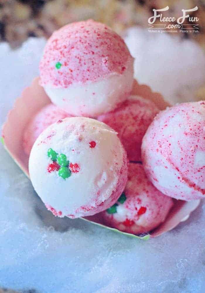 Holiday Bath Bombs by Fleece Fun | Make Your Own Luxurious Bath Bombs with these 15 Awesome DIY Bath Bomb Recipes
