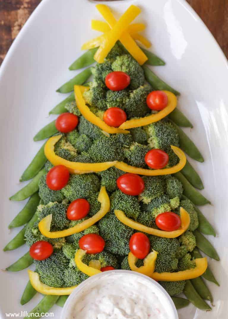 Christmas Tree Veggie Platter by Lil Luna and other great themed veggie tray ideas
