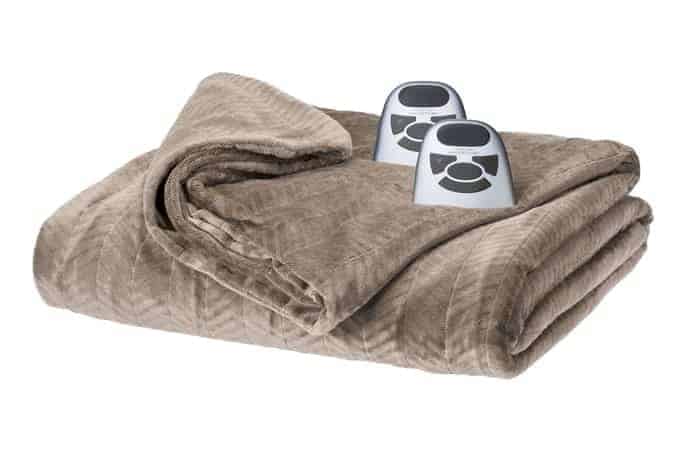 An electric blanket with two remotes