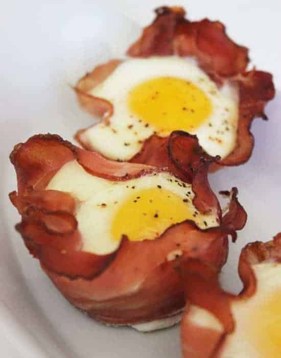 Baked Ham and Egg Cups by Popsugar and the BEST Weight Watchers Recipes under 7 SmartPoints