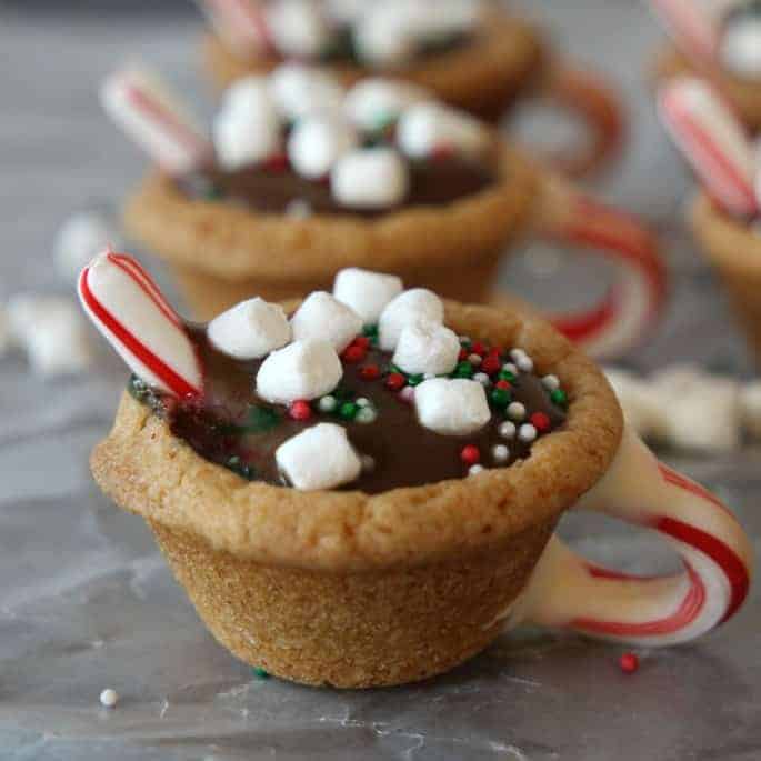 Hot Chocolate Cookie Cups - the best Christmas Cookie Recipe!