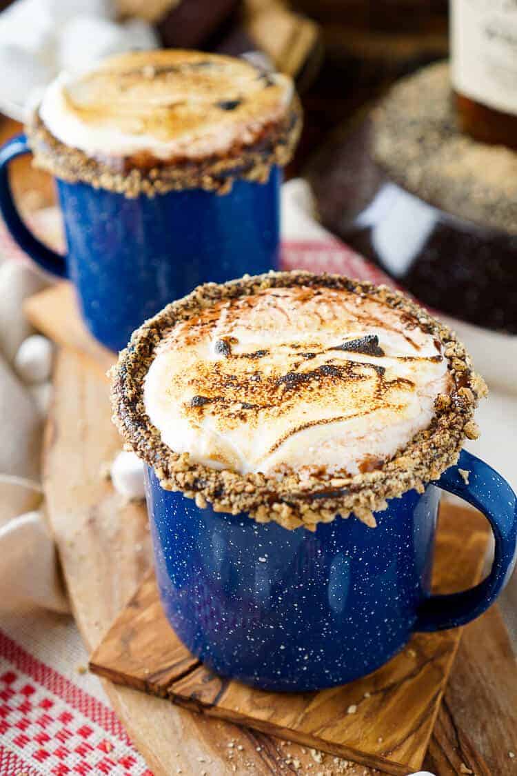 Campfire s\'more\'s hot chocolate