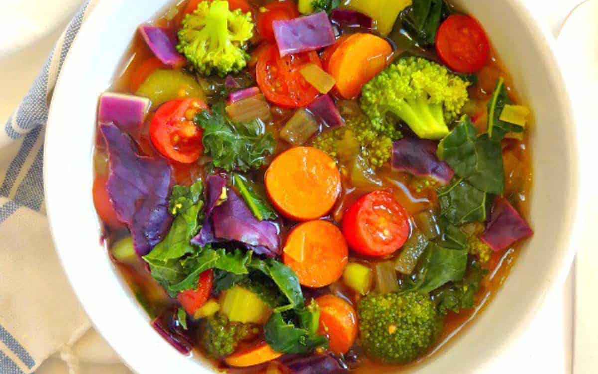 Cleansing Detox Soup by One Green Planet | Detox Soup Recipes and Soup Cleansing Ideas