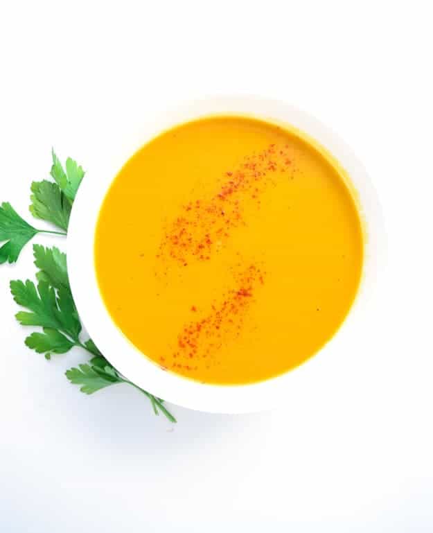 Detox Turmeric Soup by Tasty Thin