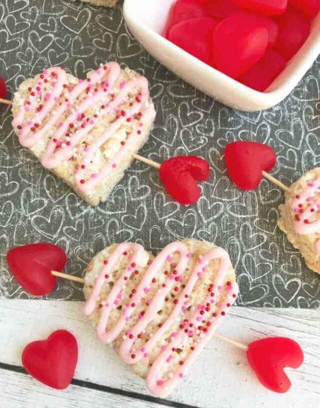 Valentine's Rice Krispie Treat Hearts - An Easy Valentine's Day Dessert!