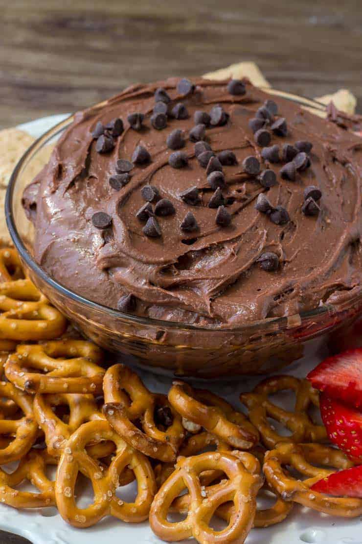 Brownie batter dip with chocolate chips and pretzels 