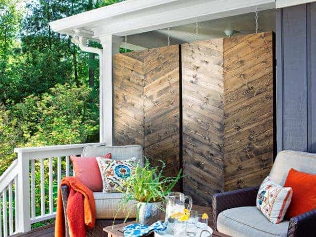 How to Build a Herringbone Privacy Screen via HGTV | DIY Budget Backyard Ideas