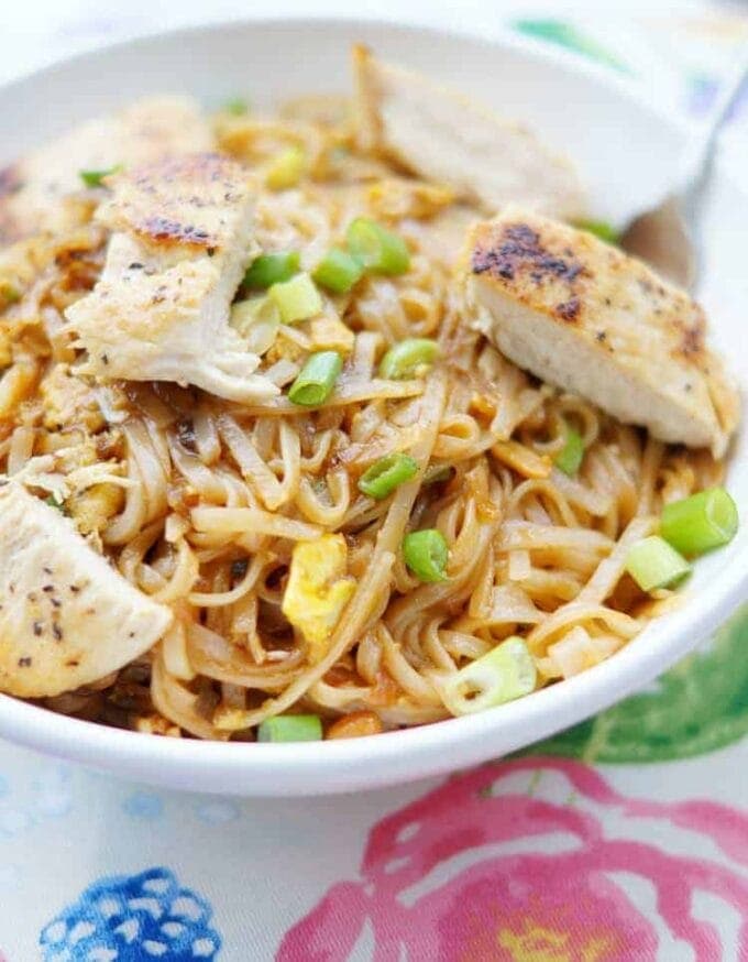 Chicken Pad Thai Recipe: Easy and Delicious - Princess Pinky Girl