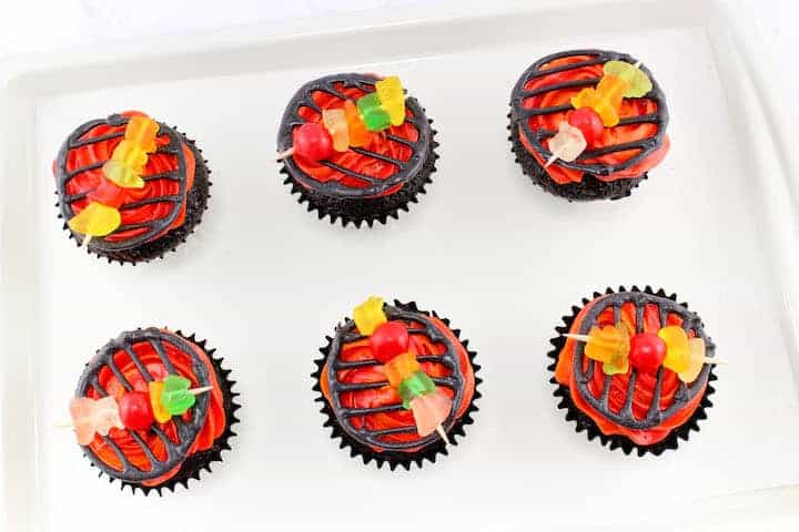 BBQ Grill Cupcakes put kabobs on cupcake grill