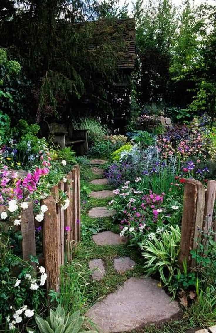 Cottage Flower Garden | Enchanting Backyards and Gorgeous Garden Ideas