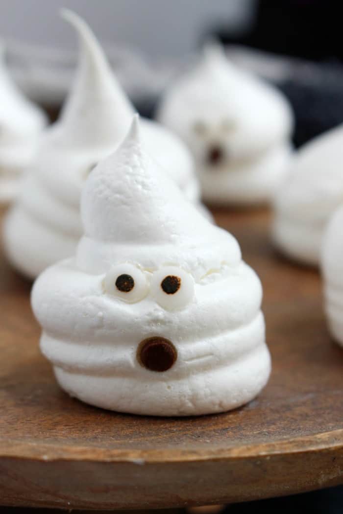 Halloween Meringue Ghosts 2