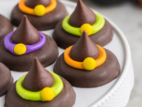 https://princesspinkygirl.com/wp-content/uploads/2018/09/Witch-Hat-Cookies-9SQ1200-500x375.jpg