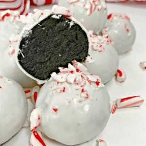 Peppermint Oreo Truffles Square featured
