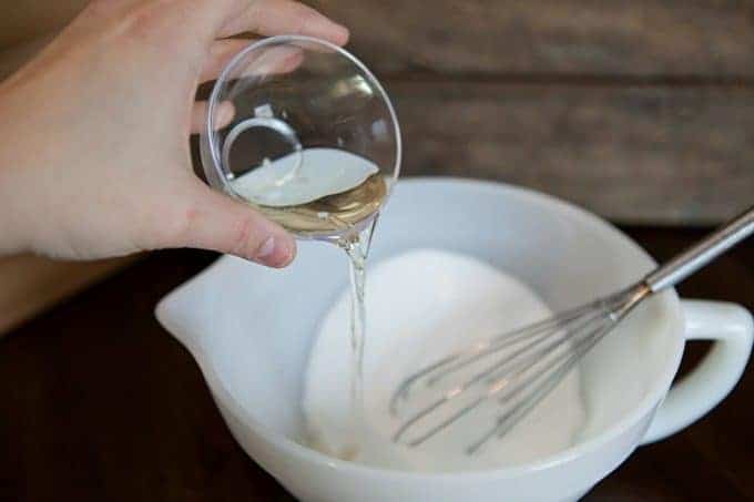 How to make peppermint sugar scrub