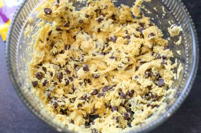 Cake Mix Chocolate Chip Cookie Bars {4 ingredients!) - Princess Pinky Girl