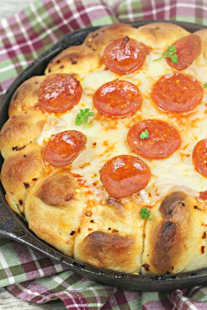 Garlic Bread Pizza Dip - Princess Pinky Girl