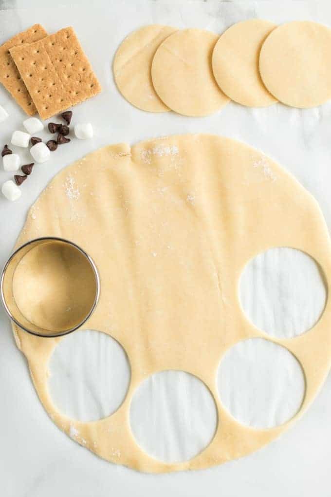 s'mores hand pies crust cut into circles