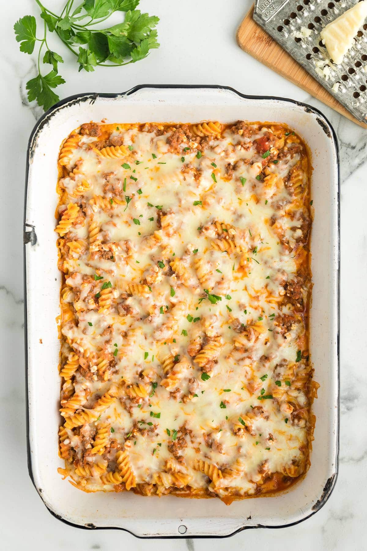 https://princesspinkygirl.com/wp-content/uploads/2020/03/lasagna-casserole-hero-1.jpg