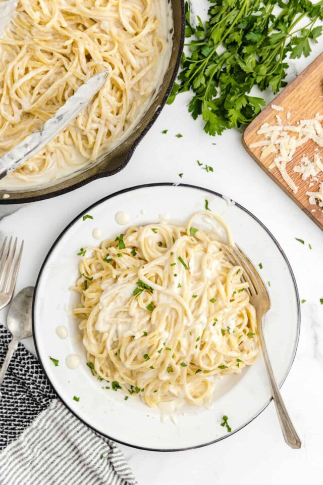 The BEST Homemade Alfredo Sauce - Princess Pinky Girl