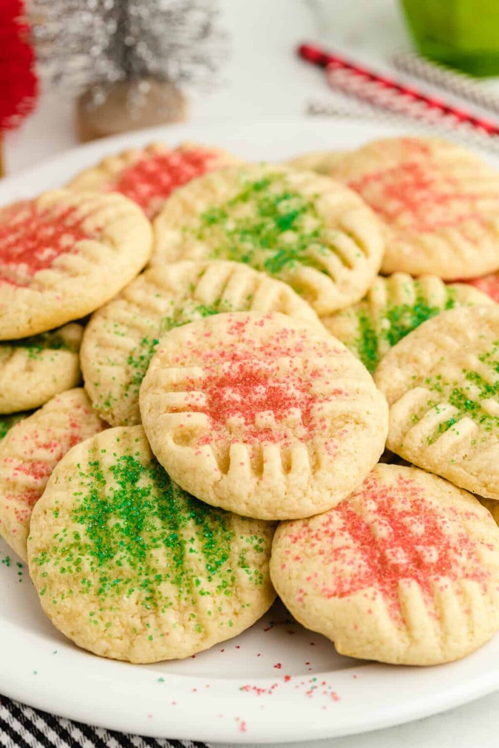 Old Fashioned Christmas Sugar Cookies (Easy Christmas Cookie Recipe ...