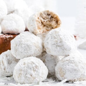 snowball cookies featured image