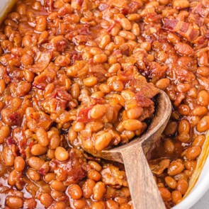 baked beans featured image