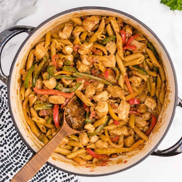 chicken fajita pasta featured image