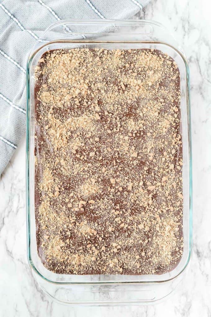 sprinkle the crushed graham crackers on top