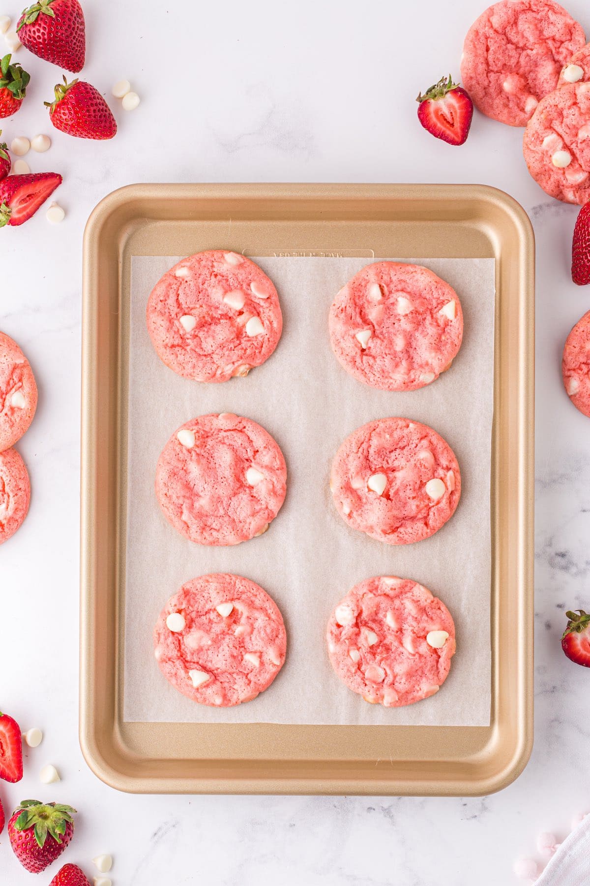 baked strawberry cookies